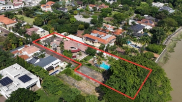 VENTA | CASA TERRENO |  UNA SOLA PLANTA |  VISTA AL RÍO DAULE | 4 DORMITORIOS | PISCINA | TERRENO DE 3.405 m²