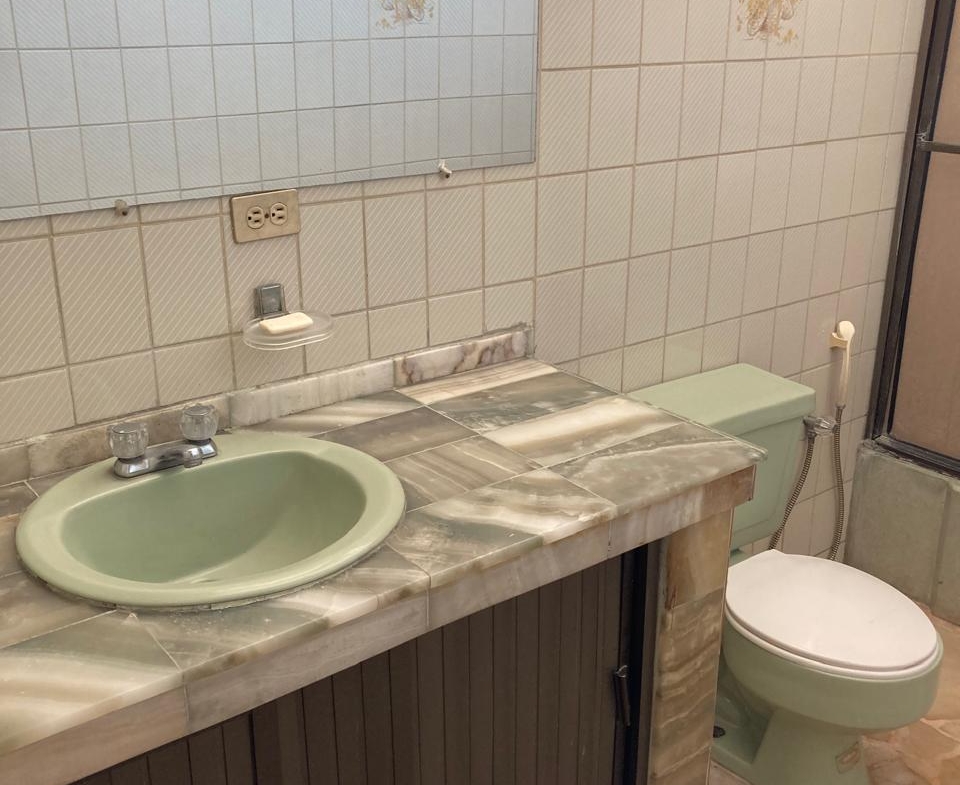 960