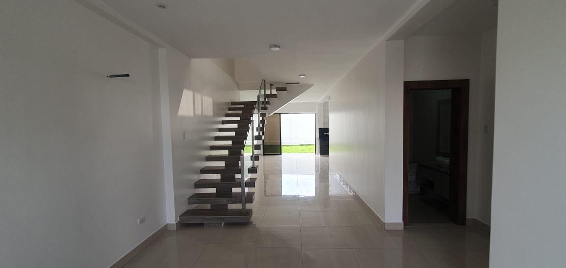 1152